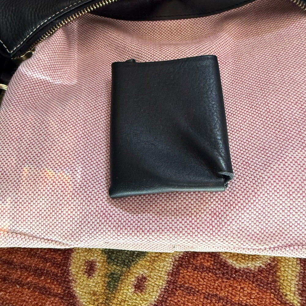 Dooney & Bourke Hobo Handbag Armbag Purse Black Pebble Leather - Picture 12 of 16